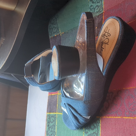 Life Stride Mimosa 2 slingback sandals Women's 7.5 M blue denim summer NEW NWB - Picture 3 of 10
